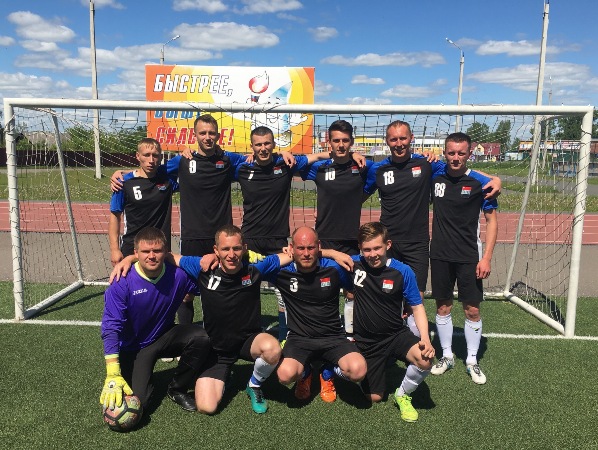 1-2 июня сборная команда футболистов Кизнерского района приняла участие в отборочных соревнованиях по мини - футболу